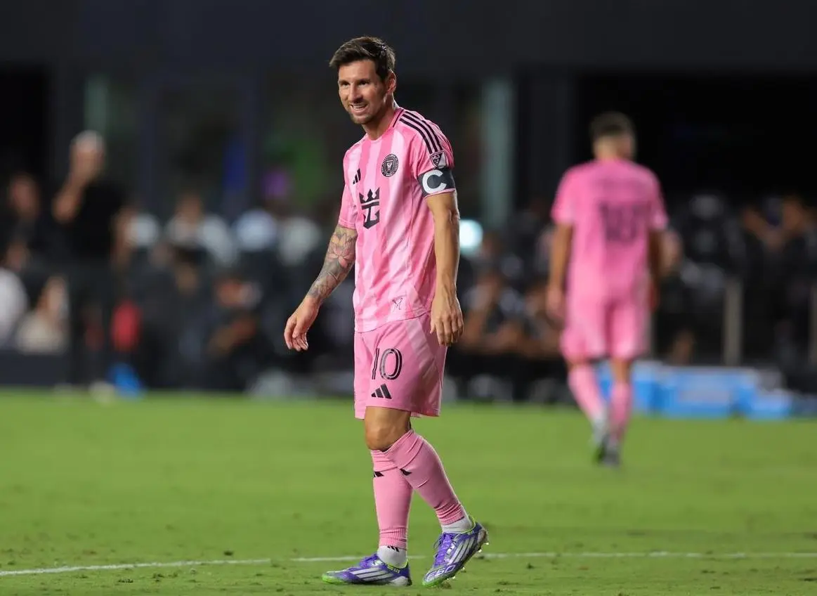 按照, 梅西都是历, 连续过人后