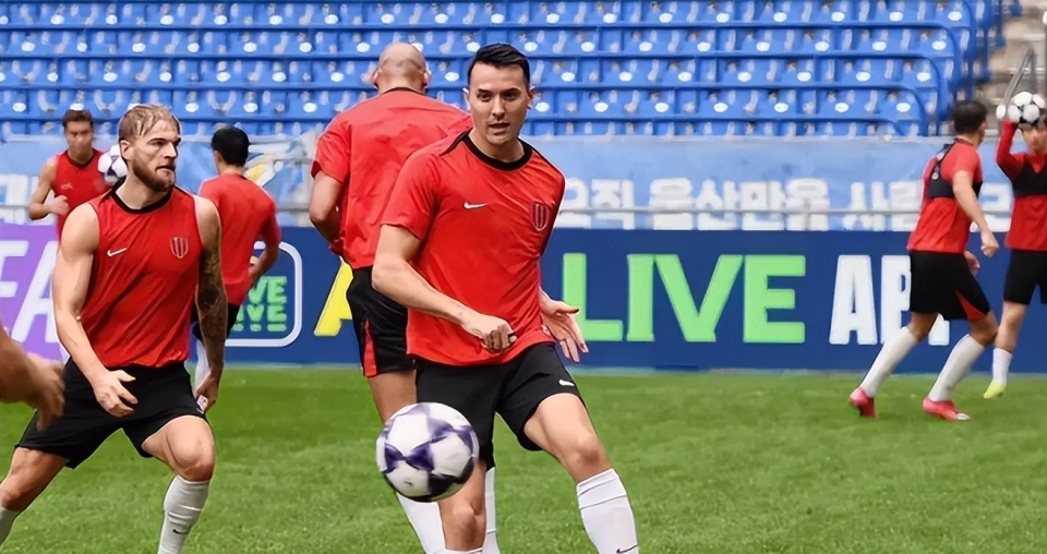 qLbz, 出的韦世豪, 则会同时得 qLbz, 出的韦世豪, 则会同时得